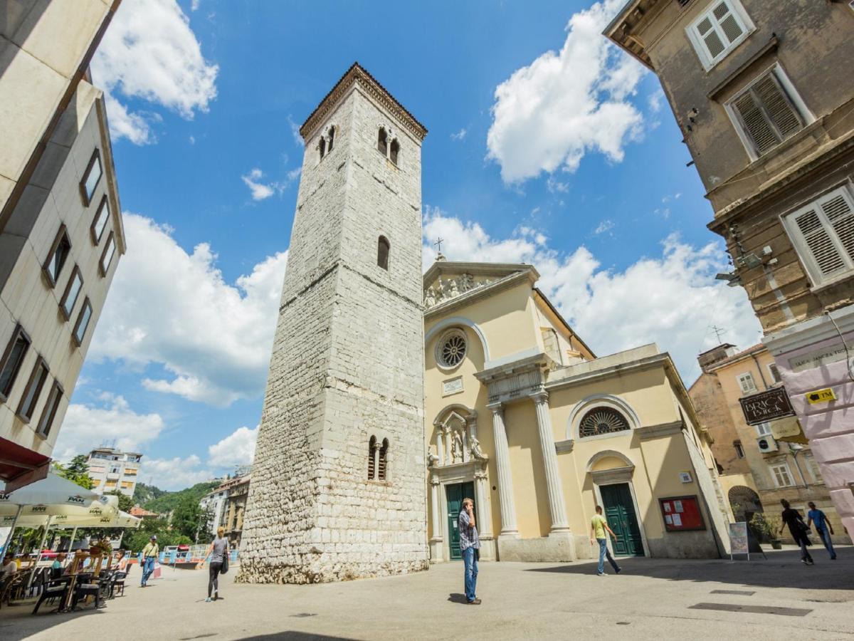 La Guardia Apartment With Free Private Parking Rijeka Luaran gambar