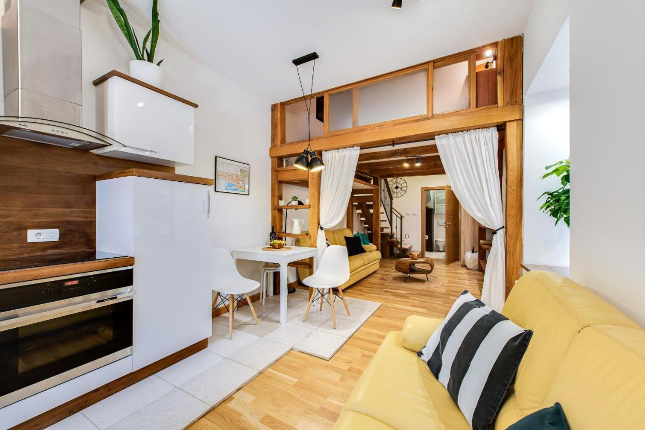 La Guardia Apartment With Free Private Parking Rijeka Luaran gambar